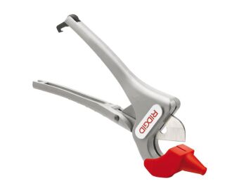 Труборез для тонкостенных пластиковых труб PC- 1375ML